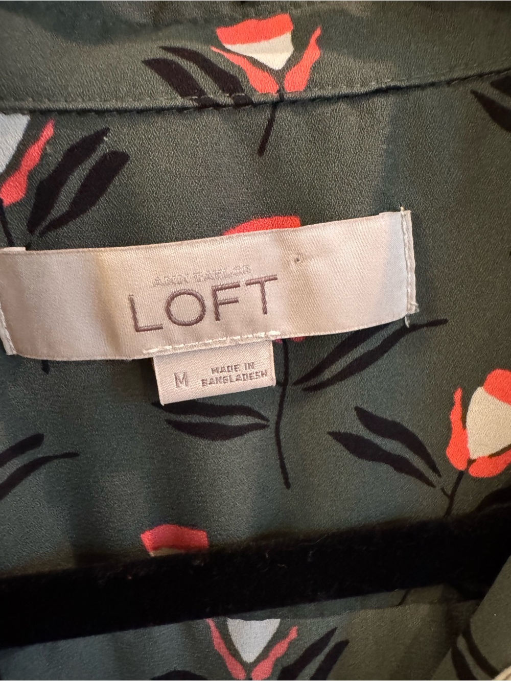 LOFT Olive Green Floral Print Button-Front Blouse - Picture 4 of 4